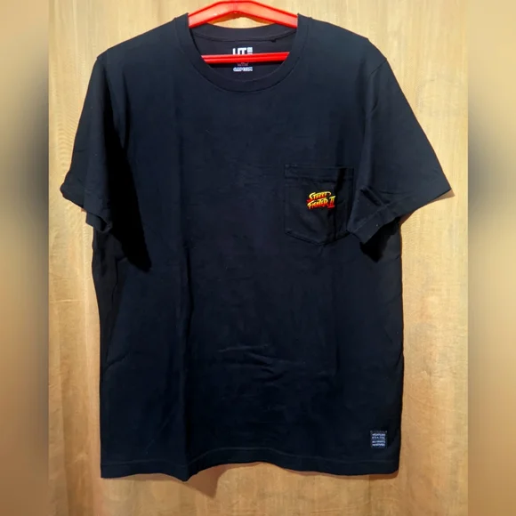Capcom x Uniqlo Collaboration t shirt  Street Fighter - Picture 3 of 13